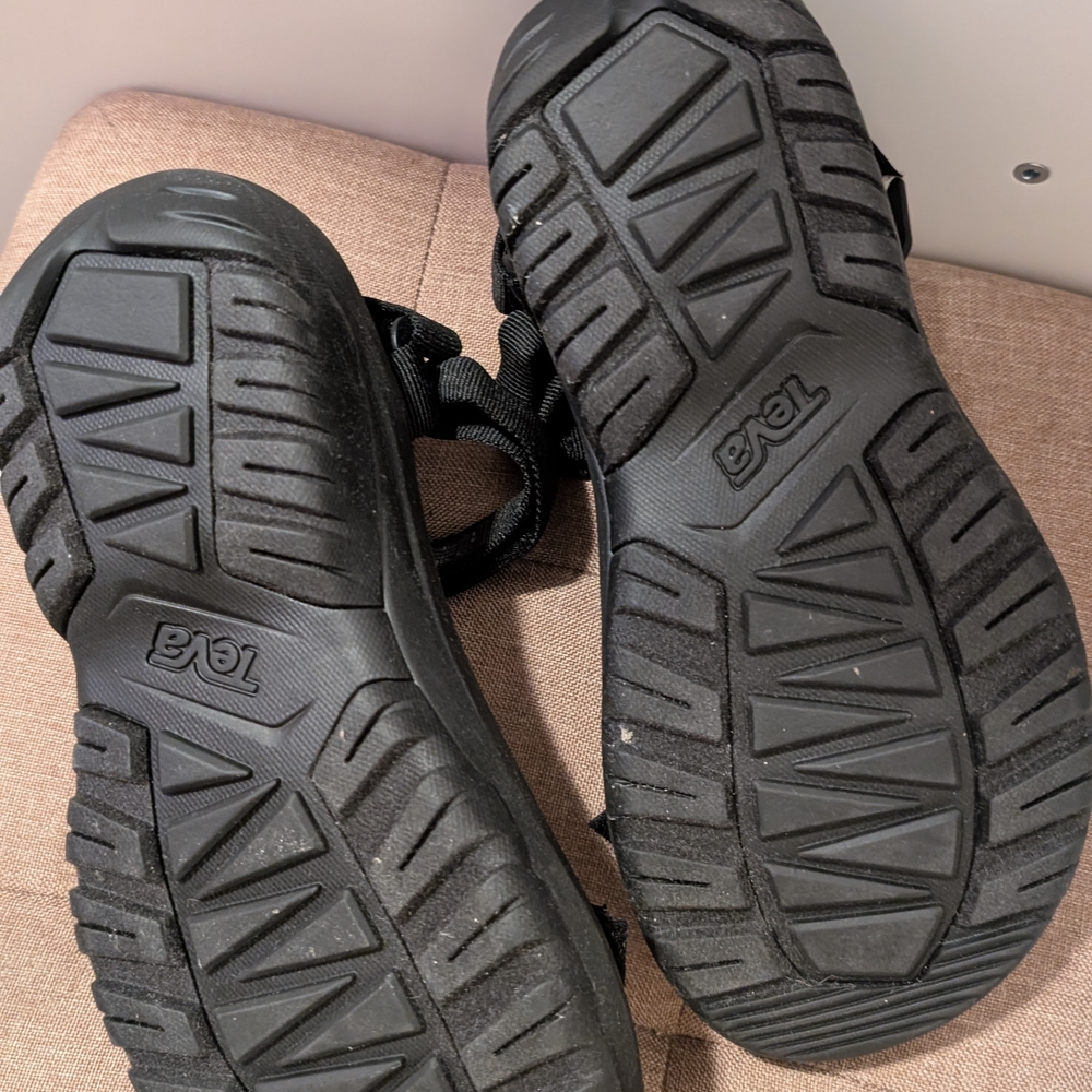 Teva Black Women's Sandals - Picture 4 of 4